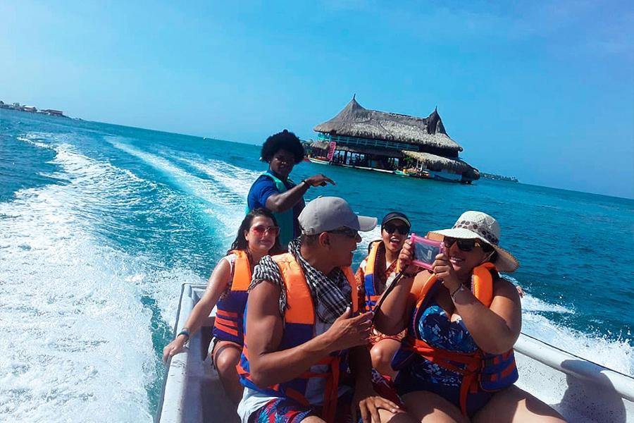 Puerto Caracol Isla Mucura Hotel Екстериор снимка