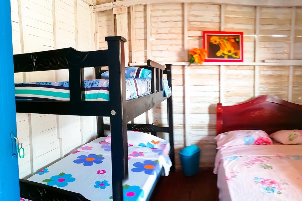 Puerto Caracol Isla Mucura Hotel Екстериор снимка