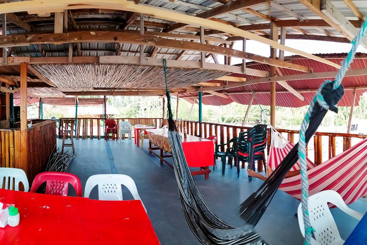 Puerto Caracol Isla Mucura Hotel Екстериор снимка