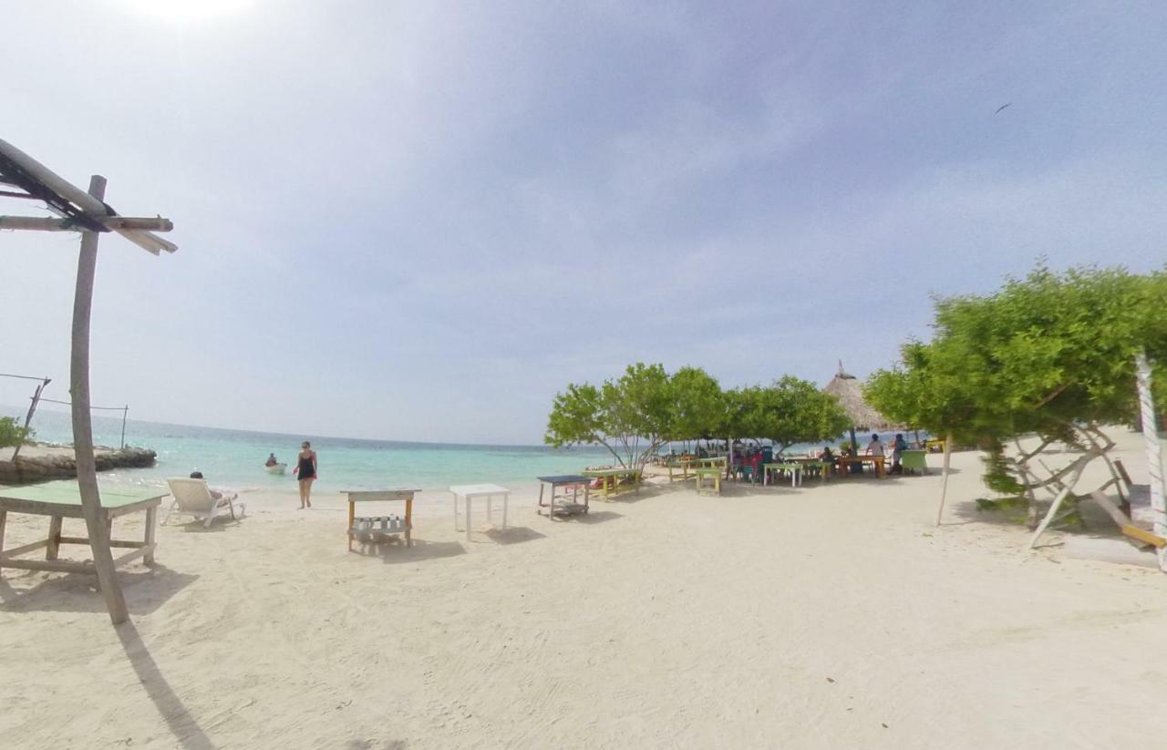 Puerto Caracol Isla Mucura Hotel Екстериор снимка